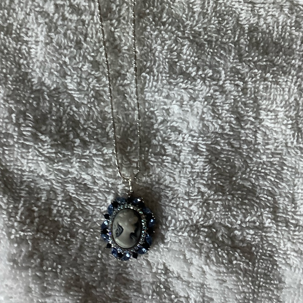 Vintage-Style Blue Cameo Pendant Necklace